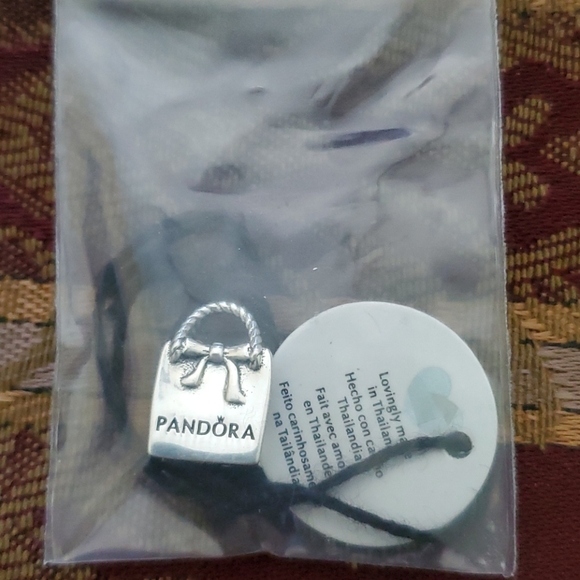 Pandora love to shop bag charm with bow 925 all my pandoras are from pandora - Picture 6 of 12